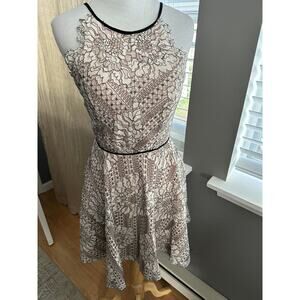 size 5 City Studio black & tan floral lace dress